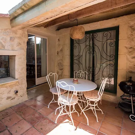 Апартаменты Domaine Sesquier