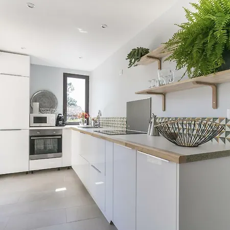 Holiday home Domaine Sesquier Mas D'exception Belle De Nuit Meze